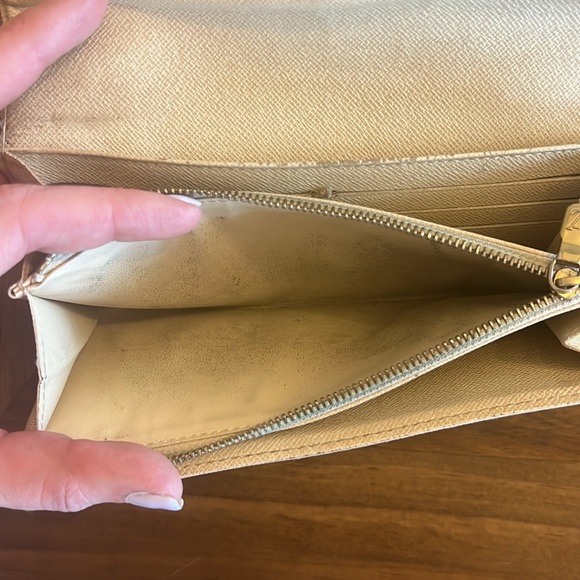 Louis Vuitton Wallet Damier Azur - Picture 9 of 12